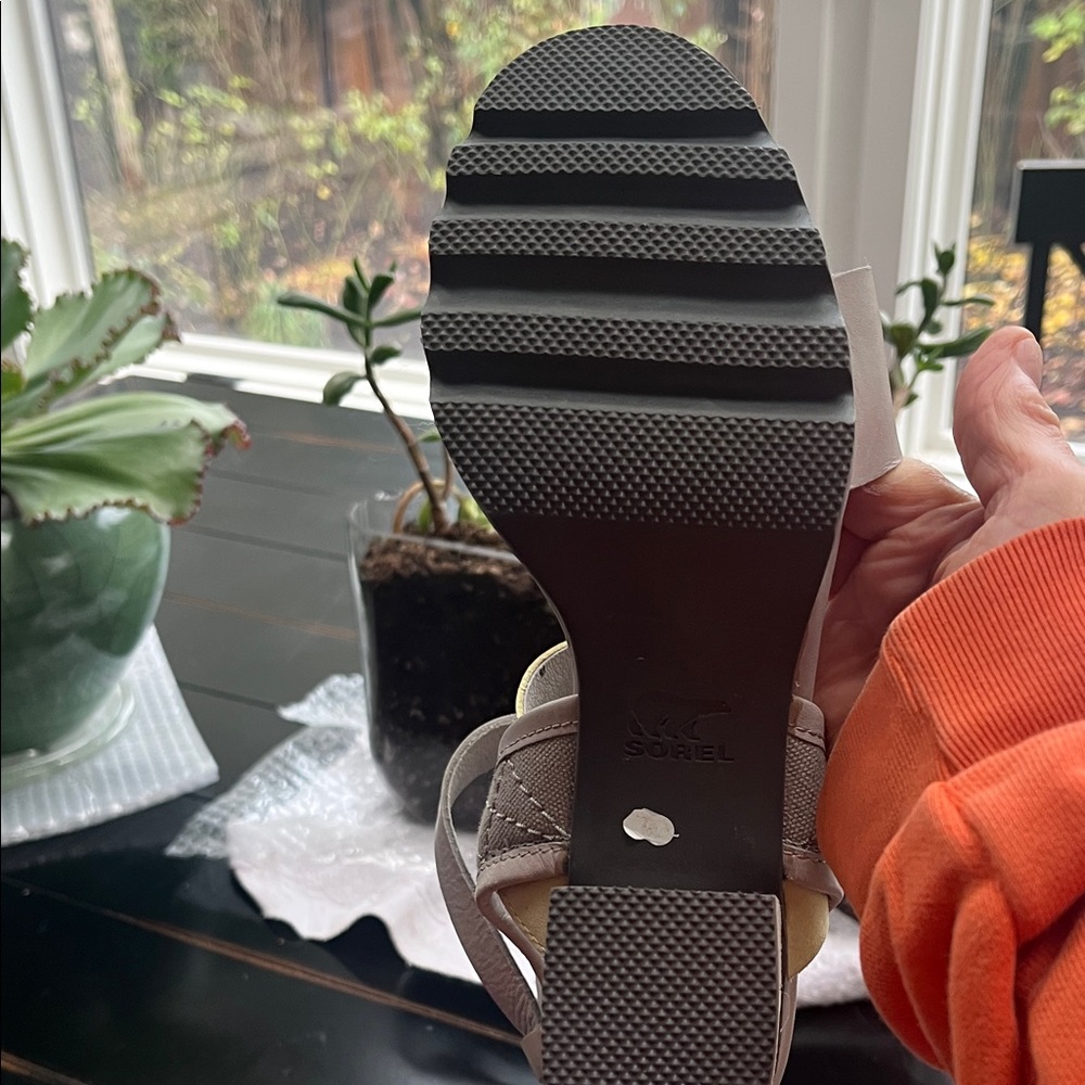 Sorel Taupe and Gold Sandals - Picture 8 of 8